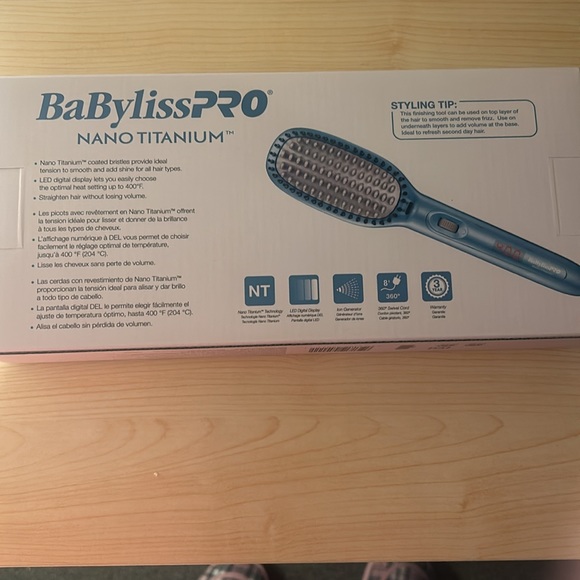 Babyliss Pro nano titanium ionic thermal paddle brush heats up to 400 f - Picture 2 of 4